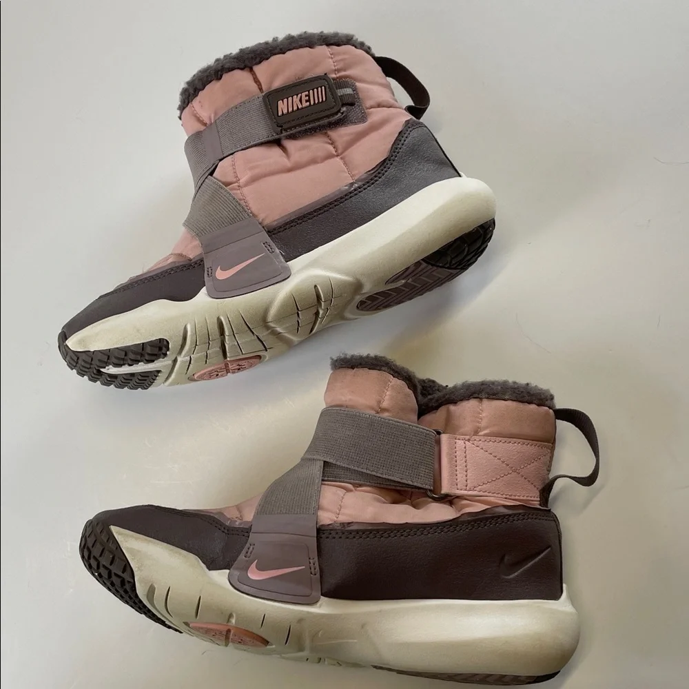 Nike Youth Winter Boots Pink Gray Faux Fur Lined Shoes Size 3Y